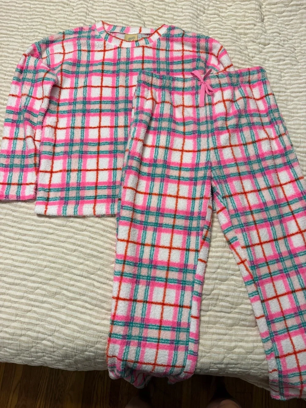 Girls' Pink Plaid Fleece Pajama Set with Bow Detail